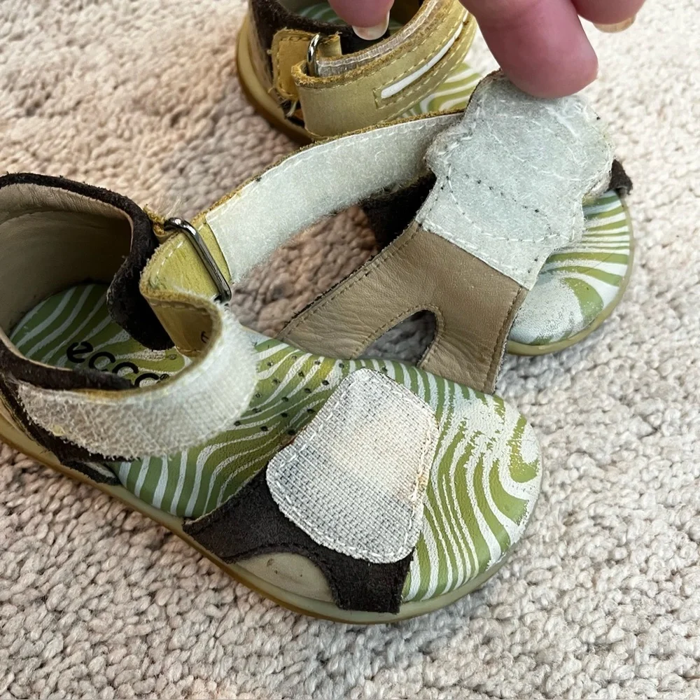 Kids Ecco Sandals Monkey Face 2 Strap Open Toe Brown Baby Size 4/4.5